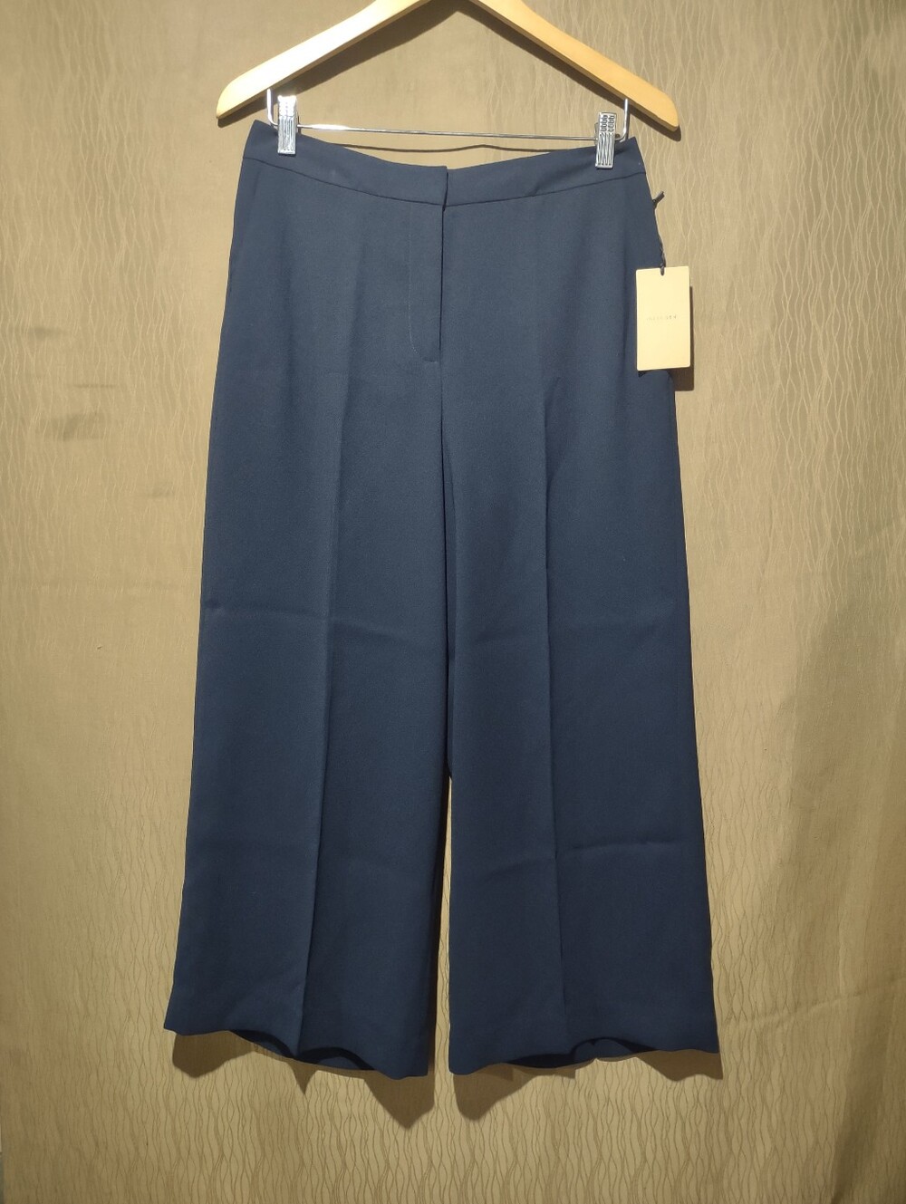 Halogen Women's Wide Leg Crop Pants - 8 - Picture 1 of 9